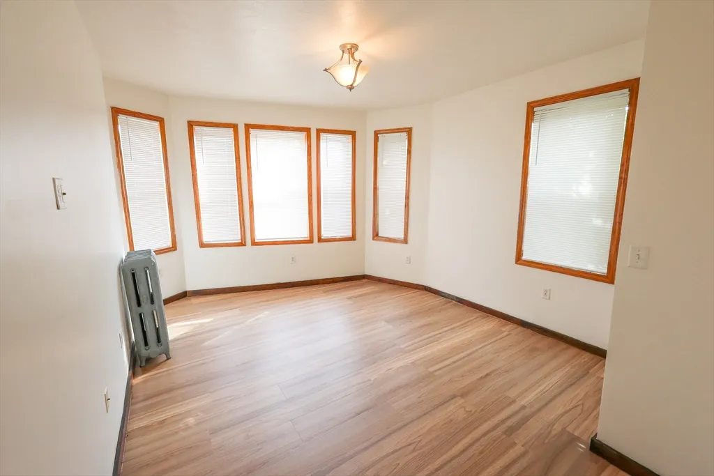 3 bed, 1 bath apartment for rent at 100 Seaver St Unit 12B, Roxbury — photo 7 of 20