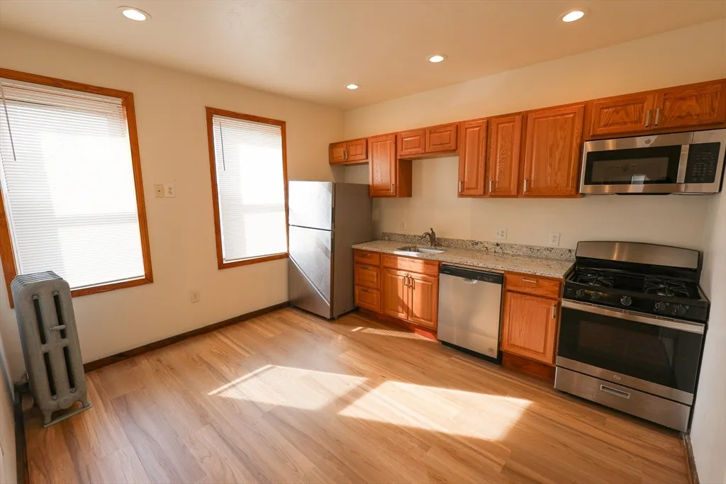 3 bed, 1 bath apartment for rent at 100 Seaver St Unit 12B, Roxbury