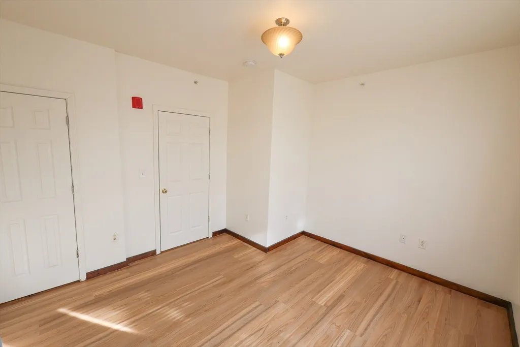 3 bed, 1 bath apartment for rent at 100 Seaver St Unit 12B, Roxbury — photo 15 of 20