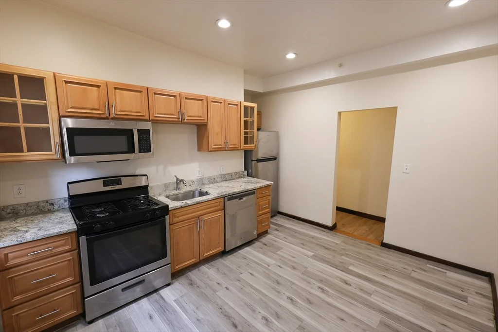 4 bed, 2 bath apartment for rent at 100 Seaver St Unit 2, Dorchester — photo 2 of 18
