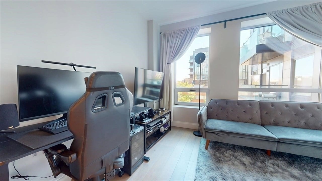 Studio bed, 1 bath apartment for rent at 100 Shawmut Unit 413, South End — photo 5 of 20