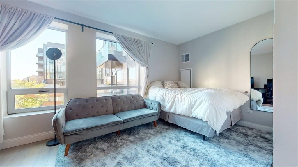 Studio bed, 1 bath apartment for rent at 100 Shawmut Unit 413, South End — photo 3 of 20