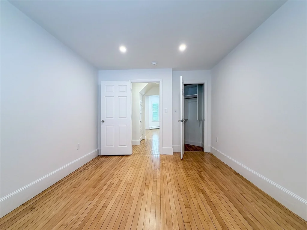 2 bed, 1 bath apartment for rent at 100 Sheridan Ave Unit 100, Glenwood — photo 22 of 32