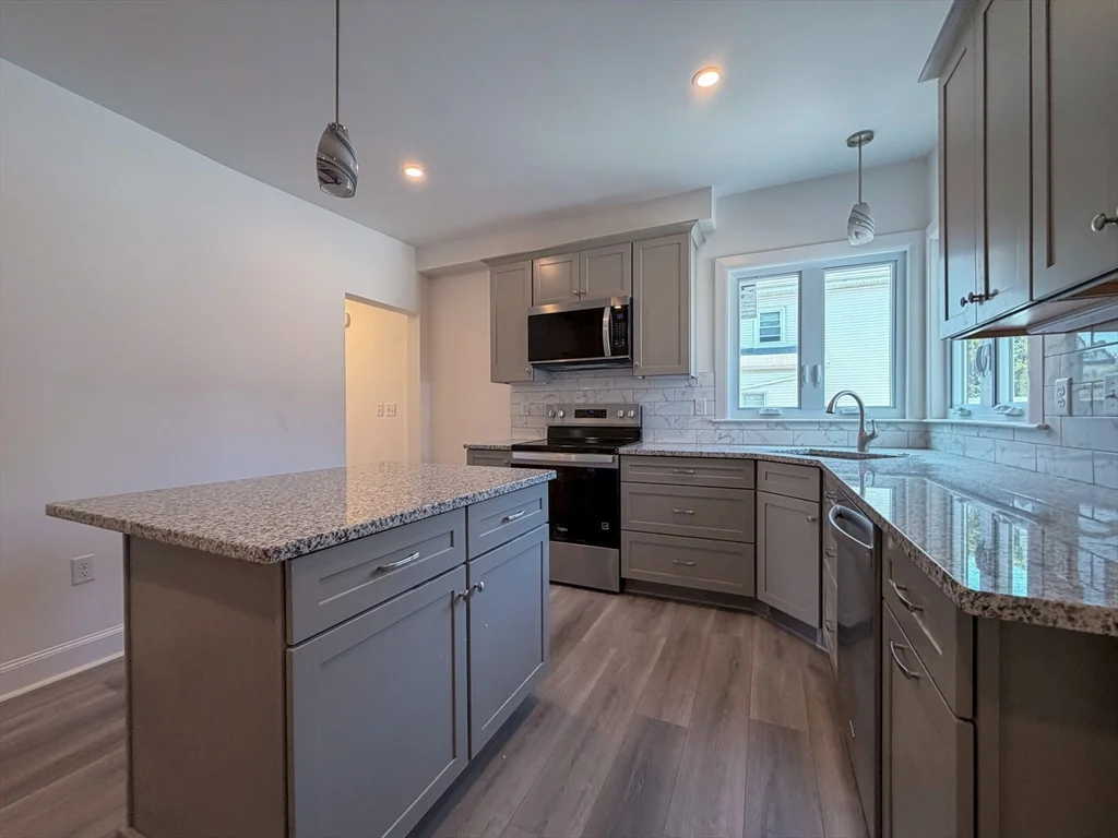 2 bed, 1 bath apartment for rent at 100 Sheridan Ave Unit 100, Glenwood — photo 2 of 32