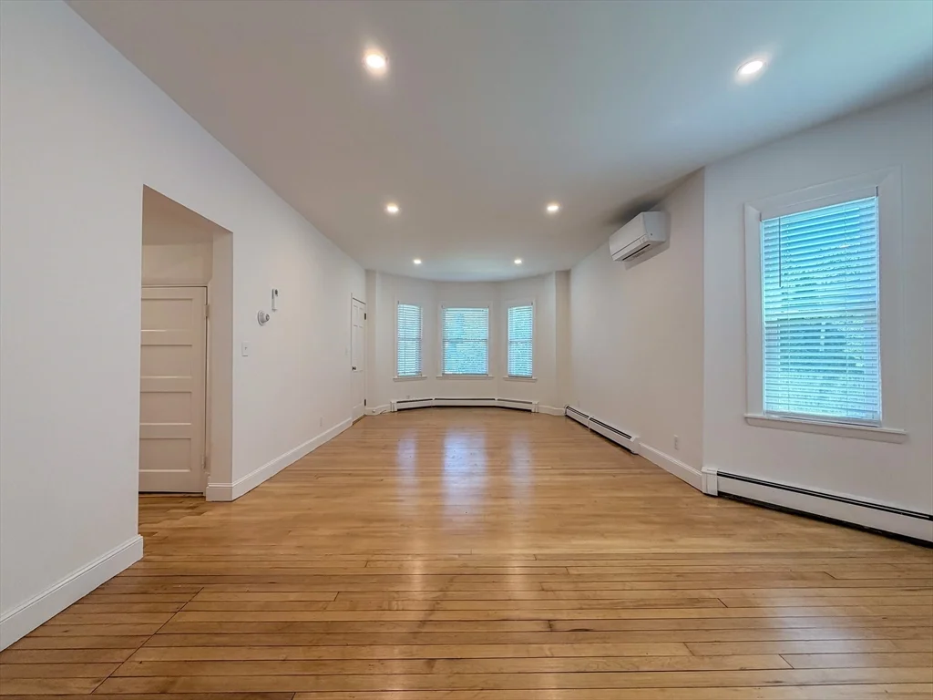 2 bed, 1 bath apartment for rent at 100 Sheridan Ave Unit 100, Glenwood — photo 12 of 32