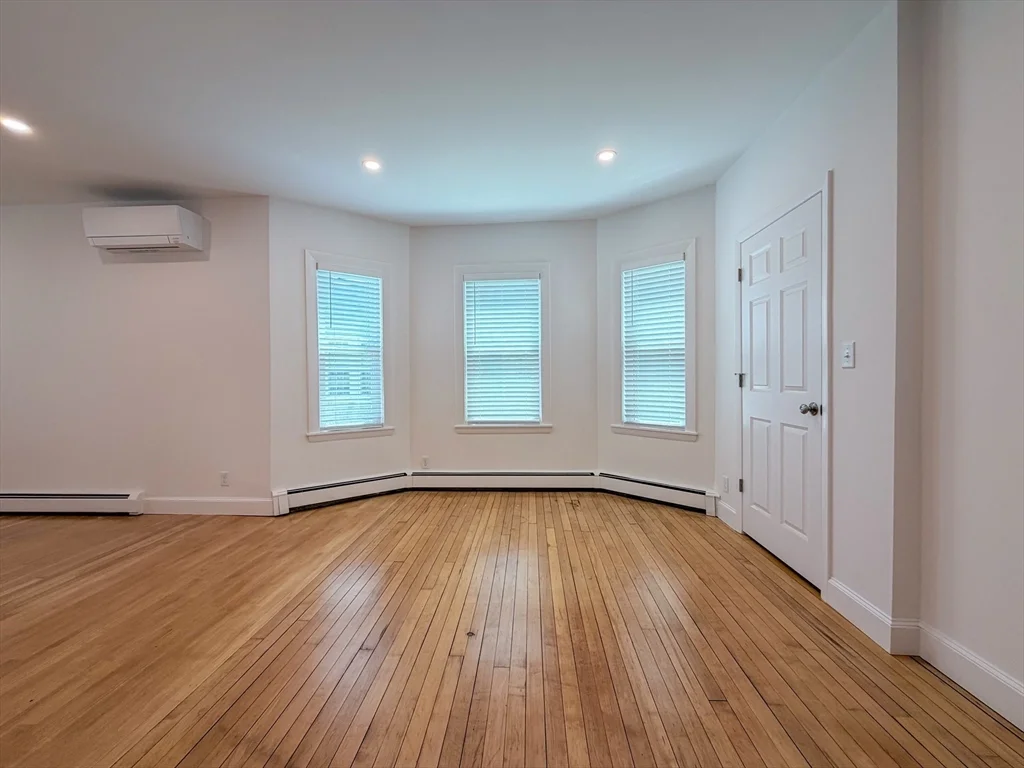 2 bed, 1 bath apartment for rent at 100 Sheridan Ave Unit 100, Glenwood — photo 14 of 32
