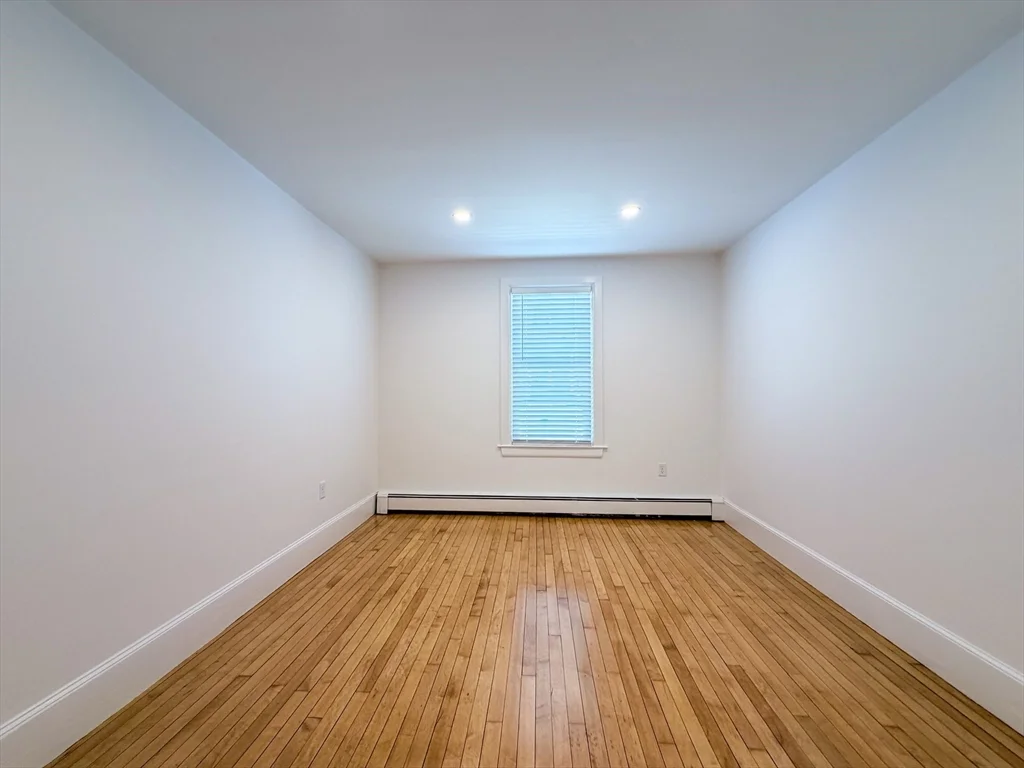 2 bed, 1 bath apartment for rent at 100 Sheridan Ave Unit 100, Glenwood — photo 20 of 32