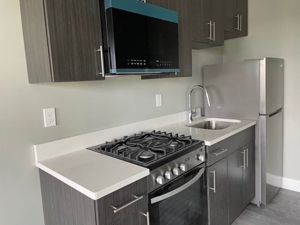 1 bed, 1 bath apartment for rent at 100 Shirley Ave Unit 407, Revere — photo 3 of 8