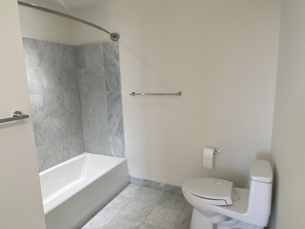 2 bed, 2 bath apartment for rent at 100 Station Landing Unit 1112, Medford — photo 14 of 19