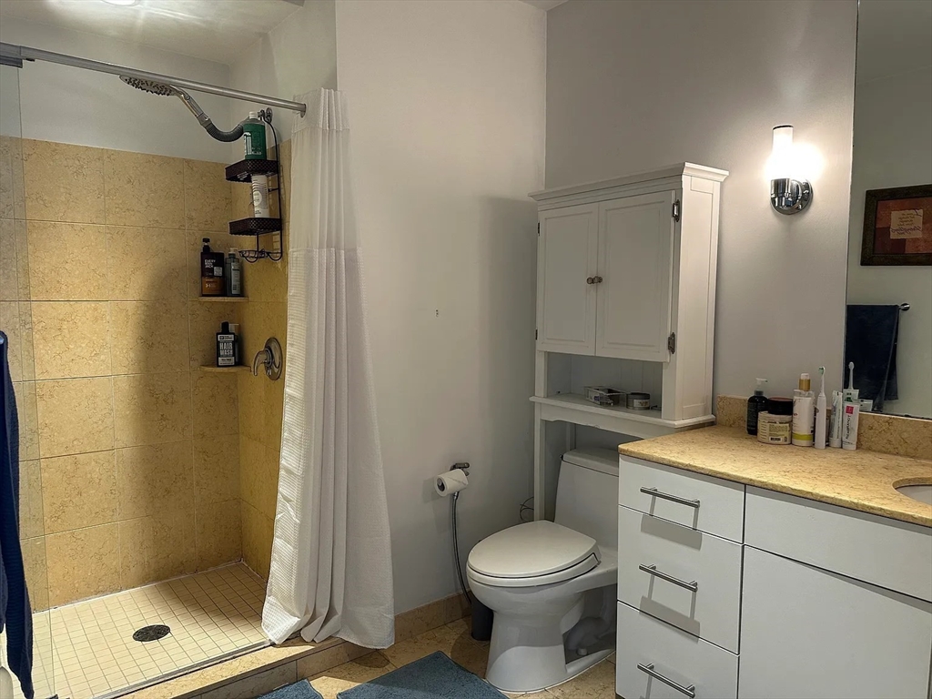 2 bed, 2 bath apartment for rent at 100 Station Landing Unit 402, Wellington — photo 18 of 21