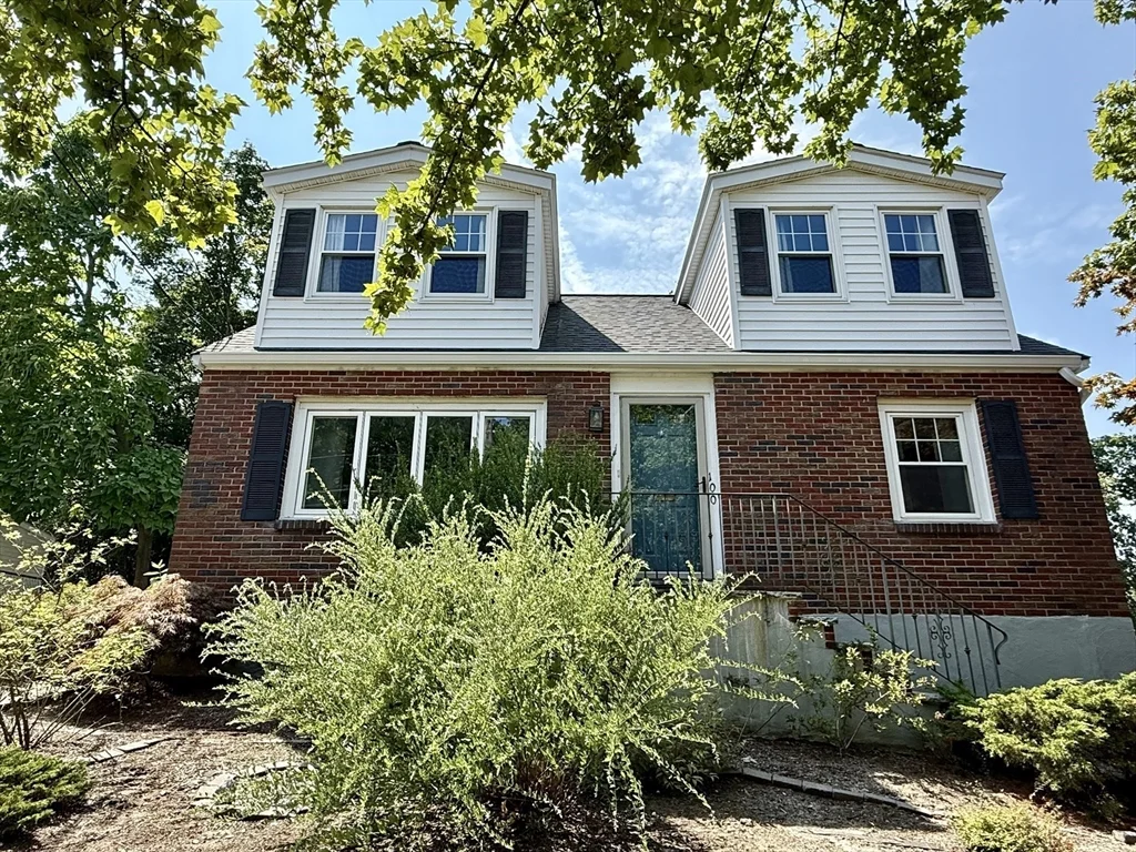 4 bed, 2 bath apartment for rent at 100 Stimson St, West Roxbury — photo 24 of 28