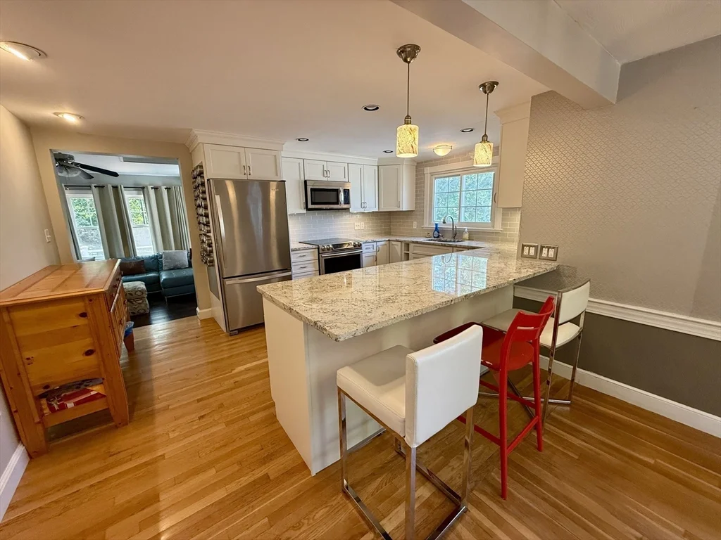 4 bed, 2 bath apartment for rent at 100 Stimson St, West Roxbury — photo 8 of 28
