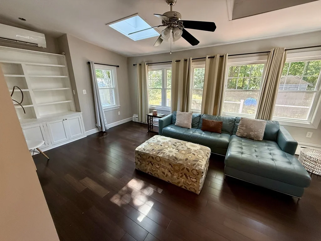 4 bed, 2 bath apartment for rent at 100 Stimson St, West Roxbury — photo 10 of 28