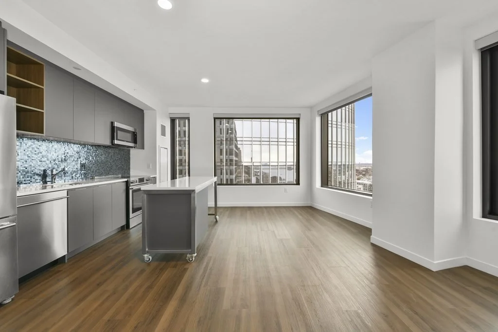3 bed, 2 bath apartment for rent at 100 Sudbury St Unit 2502, North End — photo 2 of 19