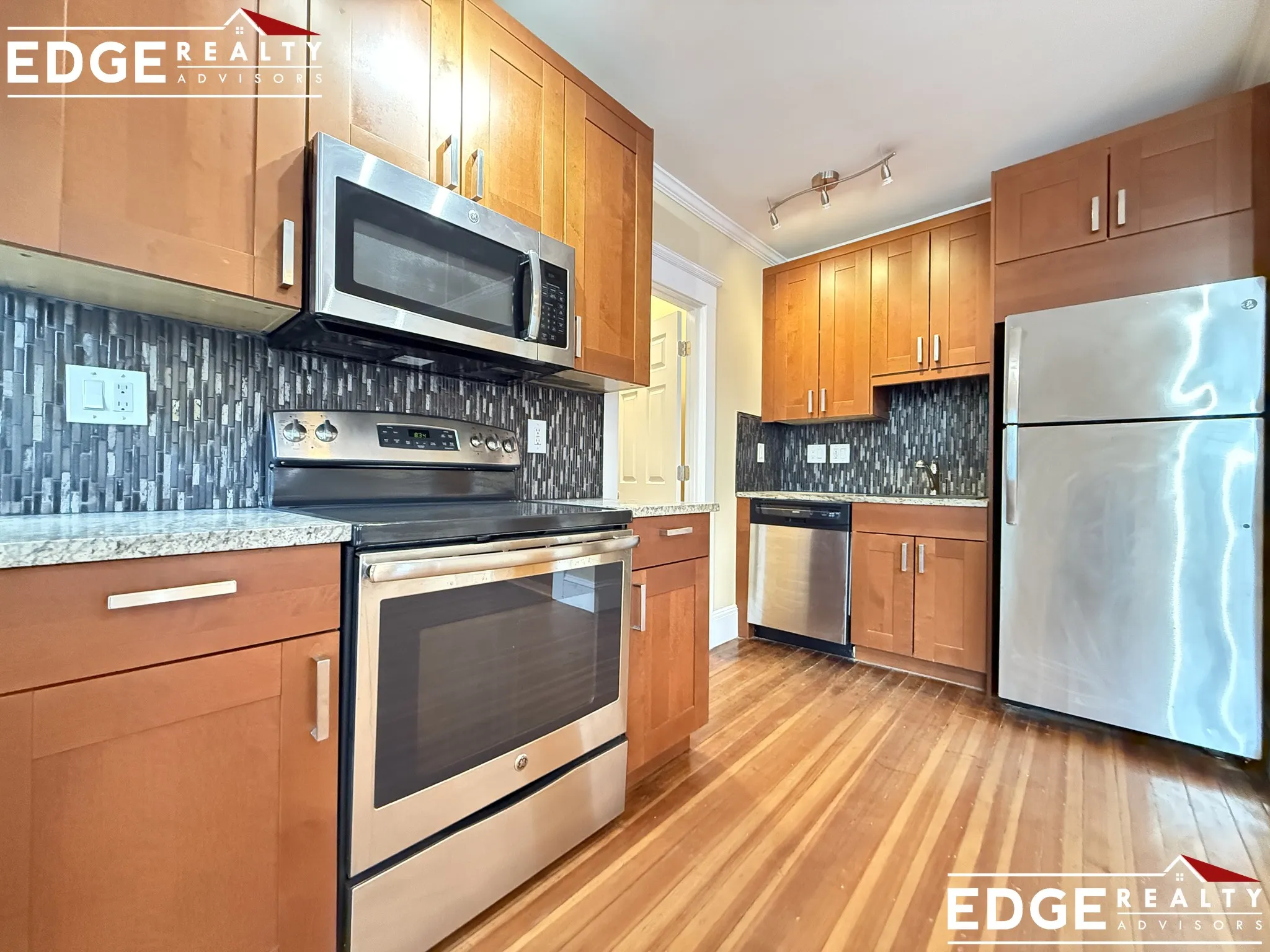 3 bed, 1 bath apartment for rent at 100 Summer St Unit 1, Watertown