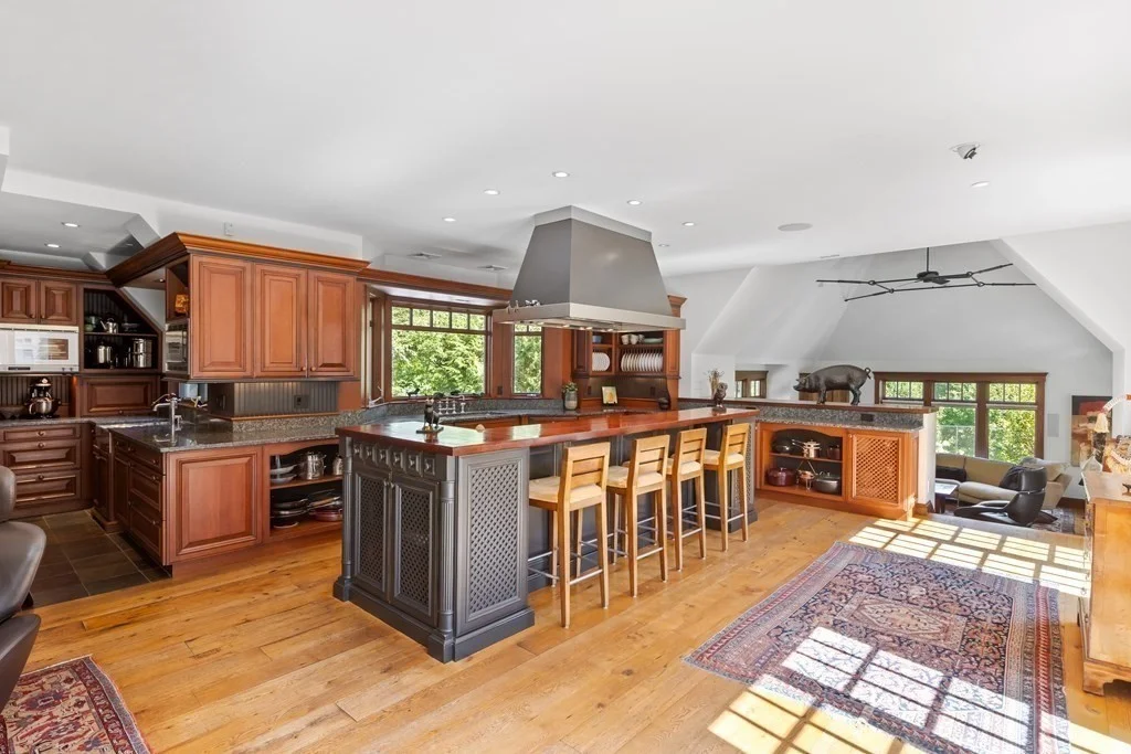 4 bed, 4+ bath apartment for rent at 100 Summer St, Weston — photo 16 of 42