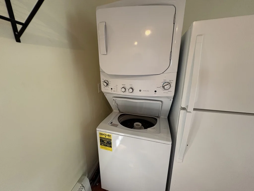 3 bed, 1 bath apartment for rent at 100 Summit Ave Unit 2, Winthrop — photo 18 of 23