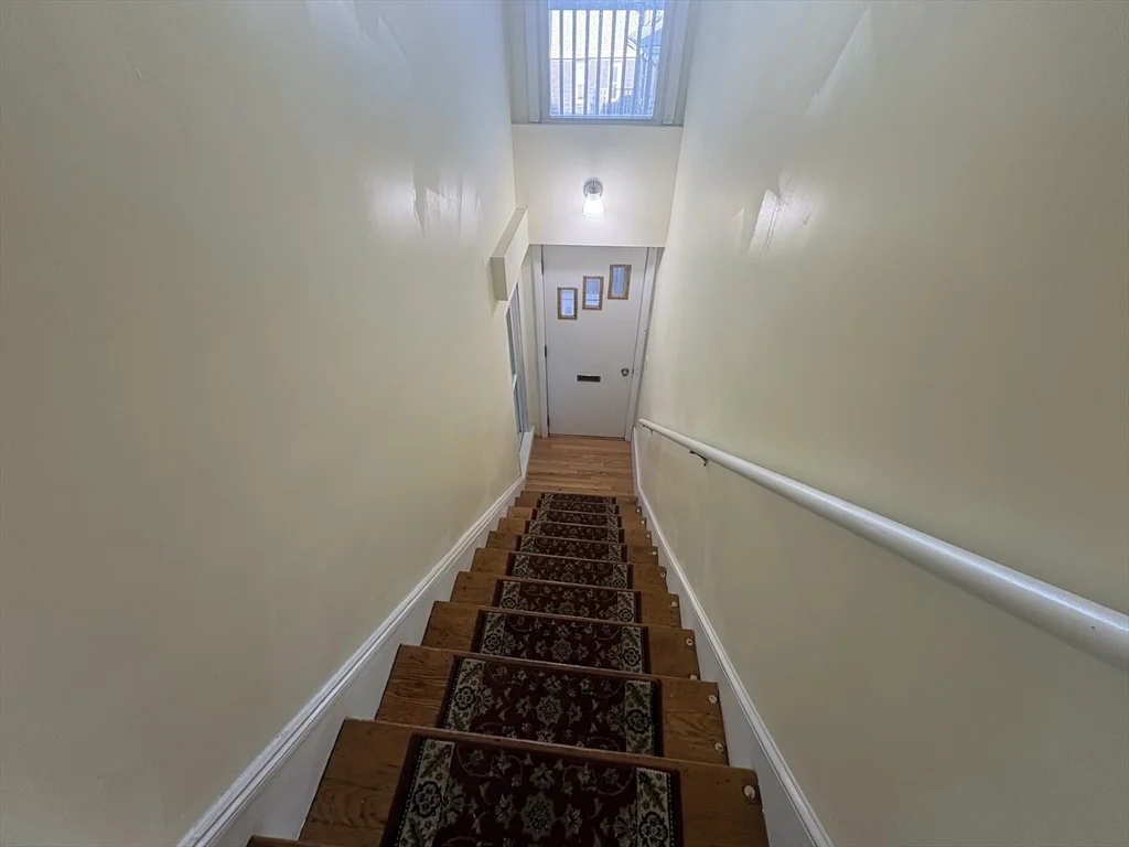 3 bed, 1 bath apartment for rent at 100 Summit Ave Unit 2, Winthrop — photo 21 of 23