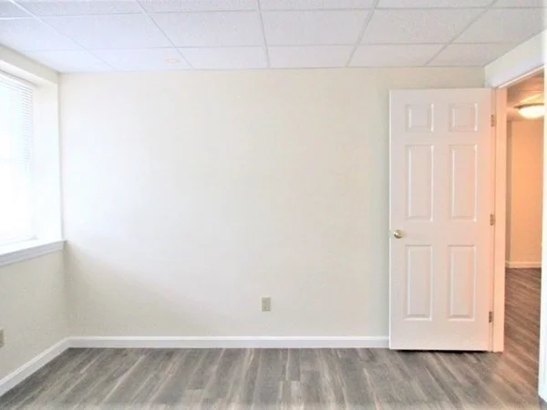 2 bed, 1 bath apartment for rent at 100 Trapelo Rd Unit 5, Waltham — photo 4 of 10