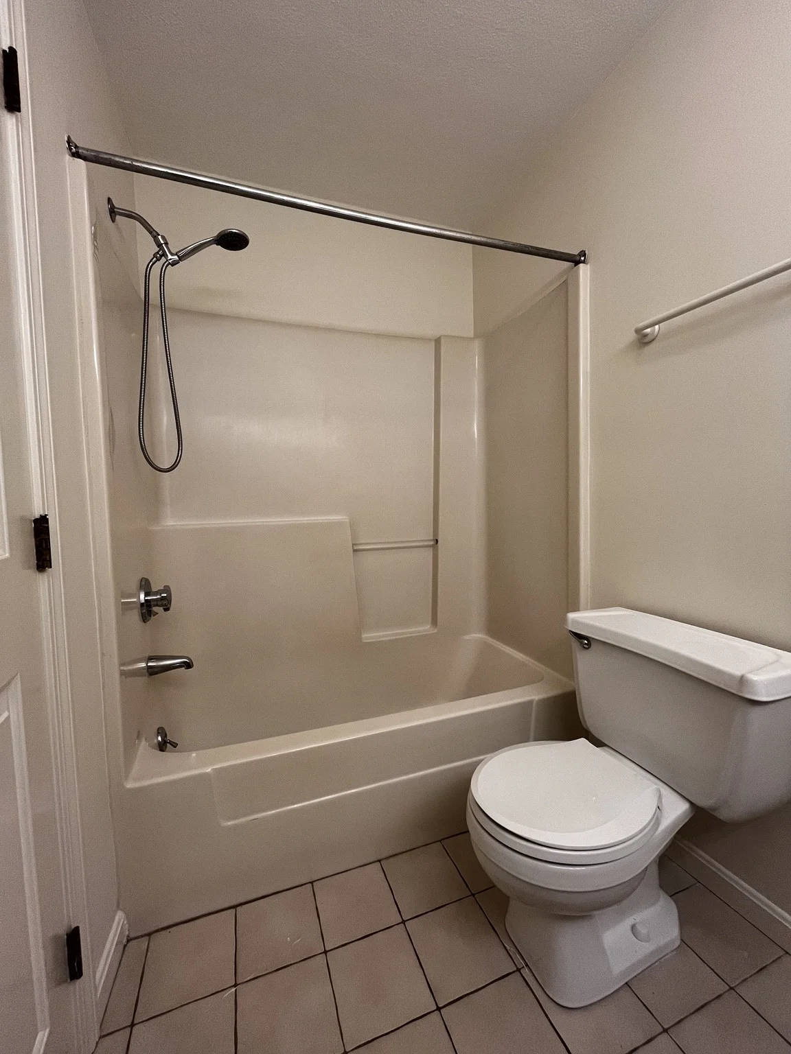 2 bed, 1 bath apartment for rent at 100 Trapelo Unit 2, Waltham — photo 7 of 10