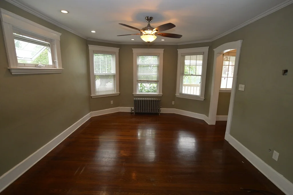 2 bed, 1 bath apartment for rent at 100 Tremont Unit 1, Salem — photo 10 of 11