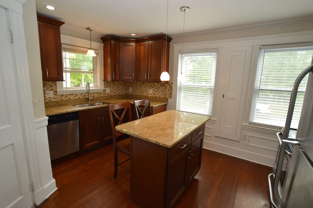 2 bed, 1 bath apartment for rent at 100 Tremont Unit 1, Salem — photo 2 of 11