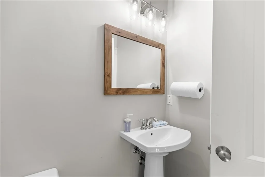 2 bed, 2 bath apartment for rent at 100 Turtle Brook Rd Unit 100, Canton — photo 15 of 21