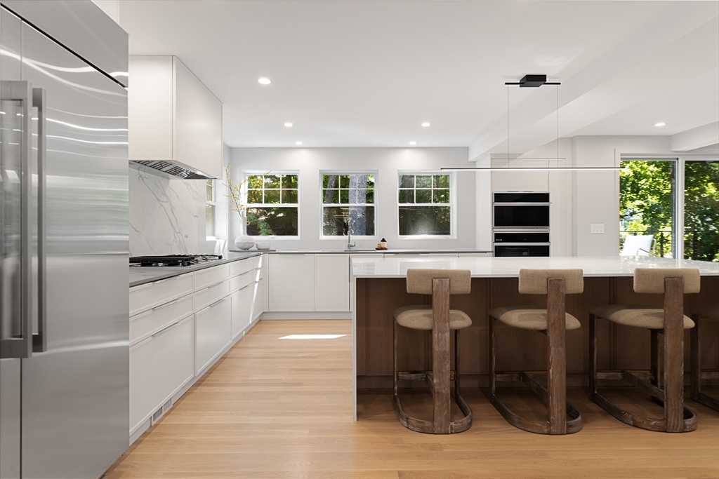 5 bed, 4+ bath apartment for rent at 100 Varick Rd, Waban — photo 11 of 19