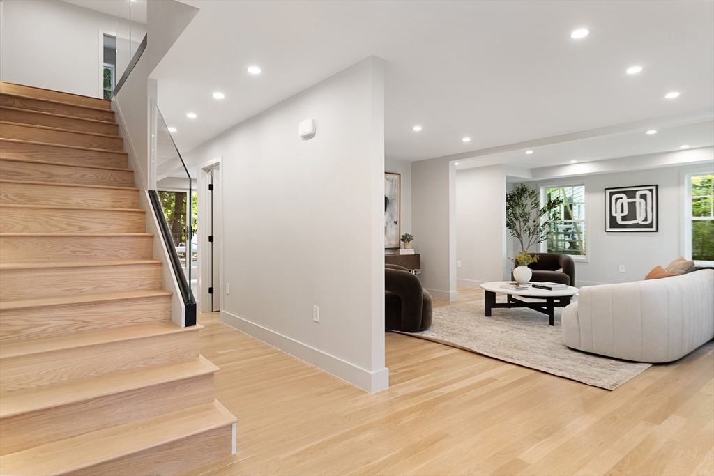 5 bed, 4+ bath apartment for rent at 100 Varick Rd, Waban — photo 7 of 19