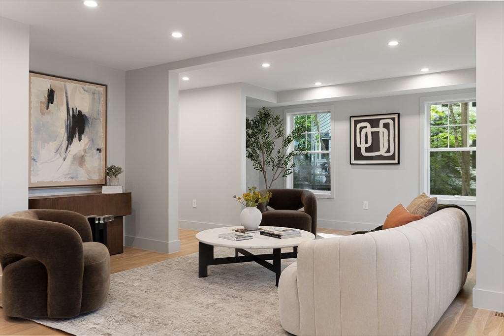 5 bed, 4+ bath apartment for rent at 100 Varick Rd, Waban — photo 15 of 19