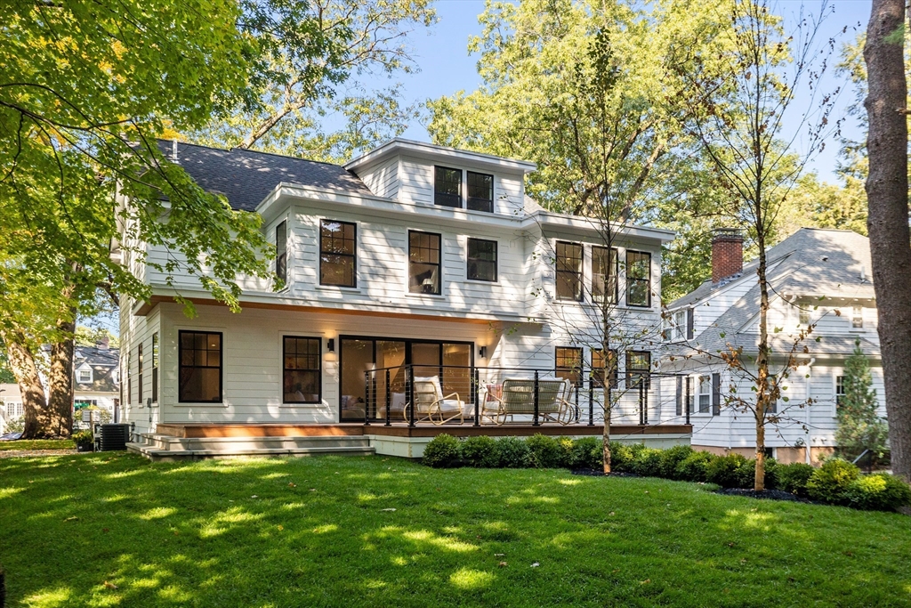 5 bed, 4+ bath apartment for rent at 100 Varick Rd, Waban — photo 5 of 19