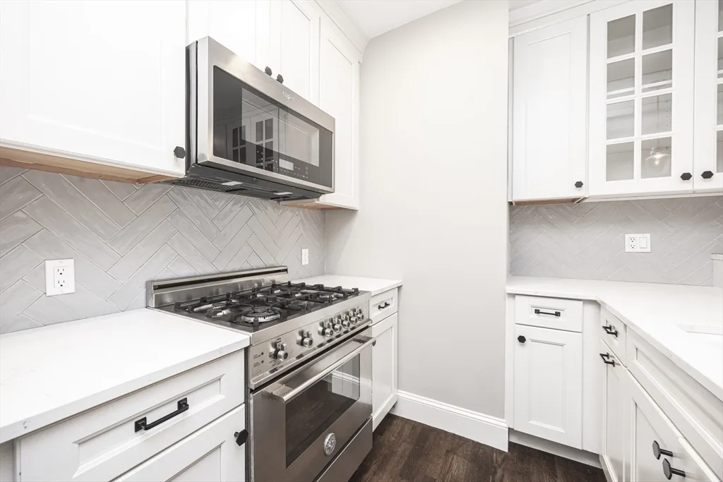 1 bed, 1 bath apartment for rent at 100 Waltham Unit 3, South End — photo 11 of 22