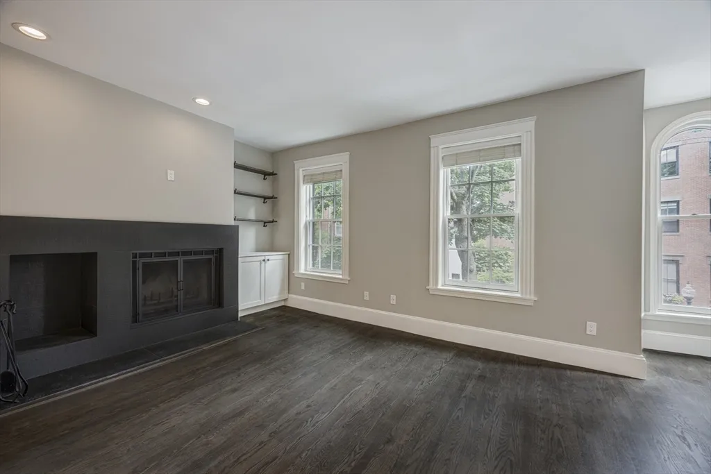 1 bed, 1 bath apartment for rent at 100 Waltham Unit 3, South End — photo 6 of 22