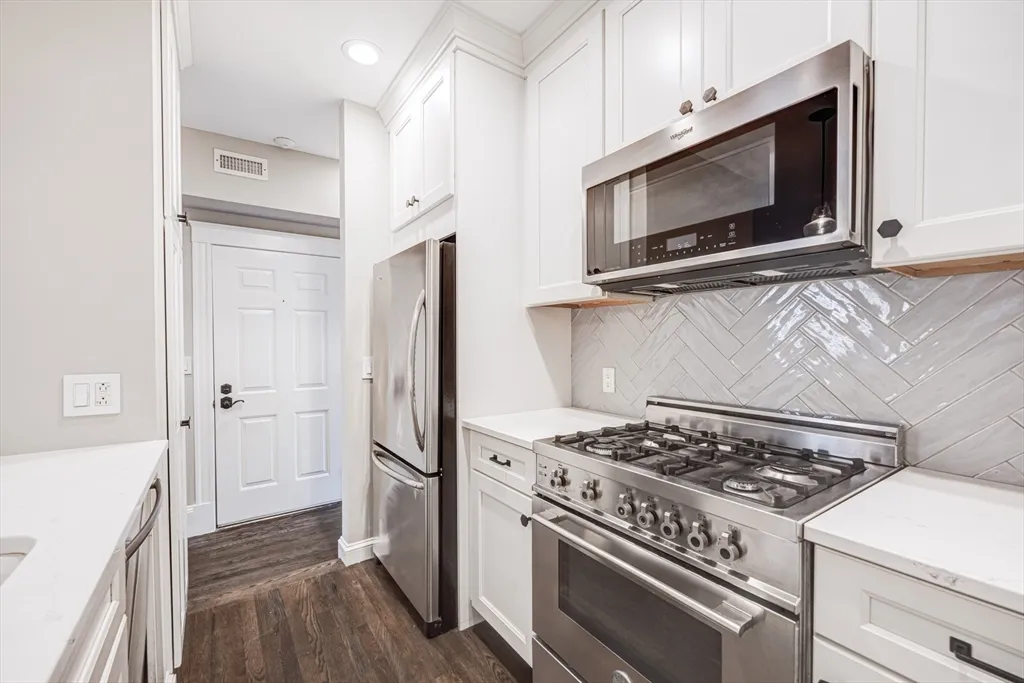 1 bed, 1 bath apartment for rent at 100 Waltham Unit 3, South End — photo 12 of 22
