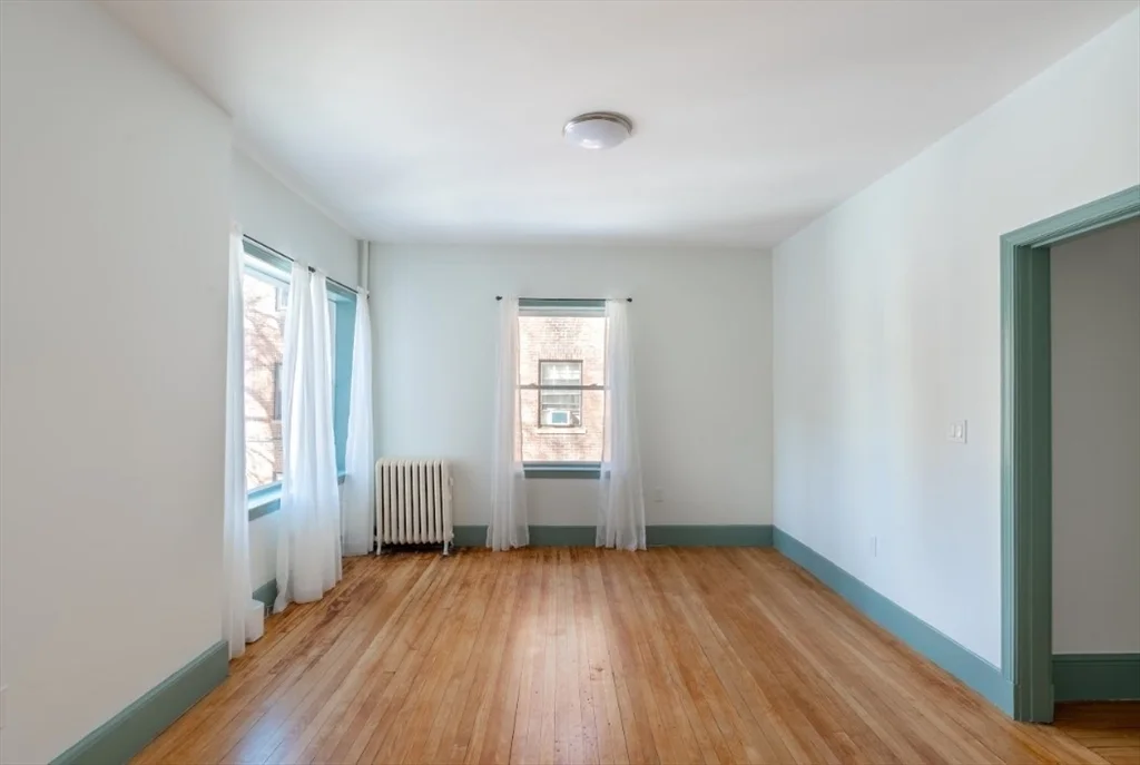 1 bed, 1 bath apartment for rent at 100 Washington St Unit 6, Brighton — photo 8 of 17