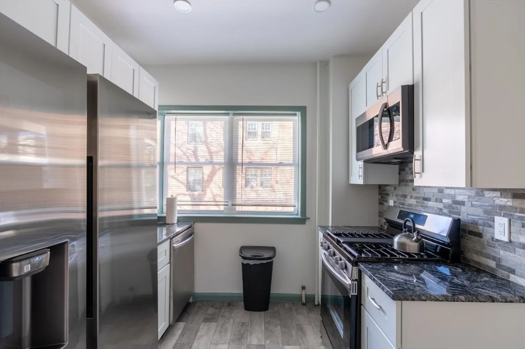 1 bed, 1 bath apartment for rent at 100 Washington St Unit 6, Brighton — photo 2 of 17