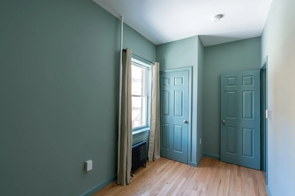 1 bed, 1 bath apartment for rent at 100 Washington St Unit 6, Brighton — photo 9 of 17
