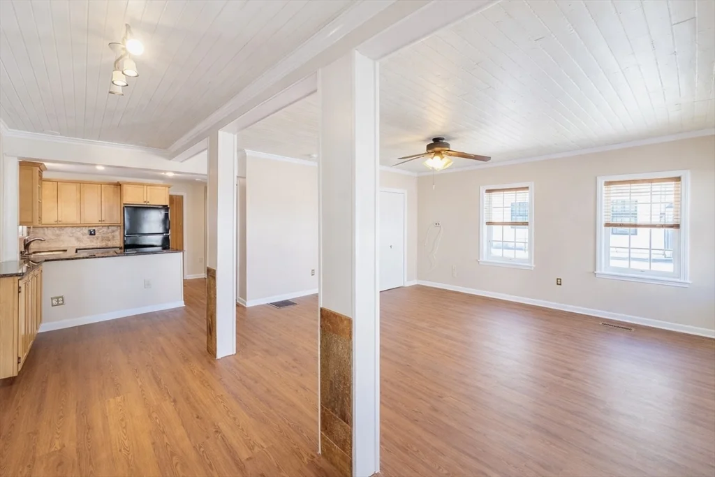 1 bed, 1 bath apartment for rent at 100 Water St Unit 0, Newburyport — photo 8 of 26