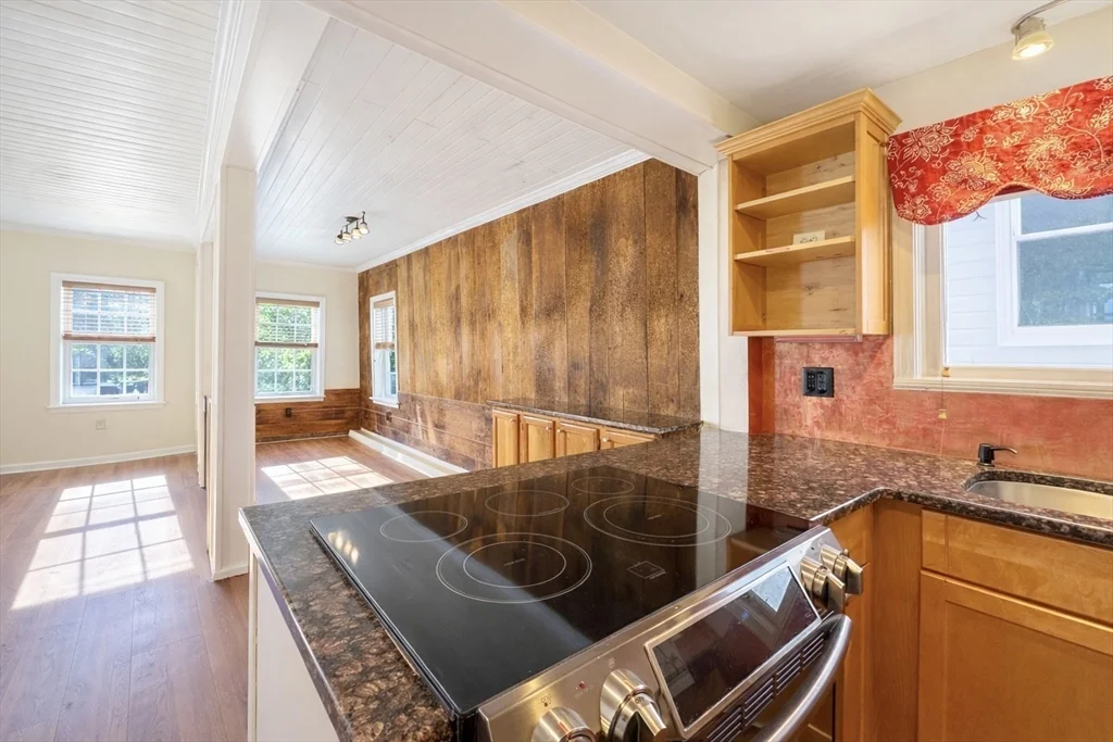 1 bed, 1 bath apartment for rent at 100 Water St Unit 0, Newburyport — photo 12 of 26