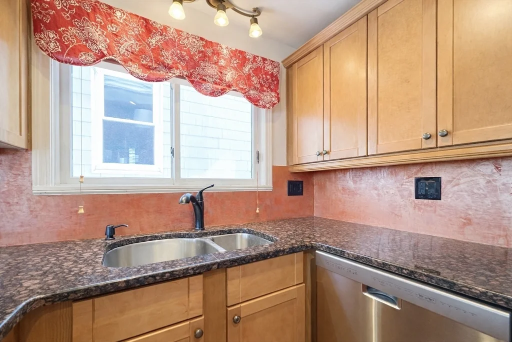 1 bed, 1 bath apartment for rent at 100 Water St Unit 0, Newburyport — photo 14 of 26
