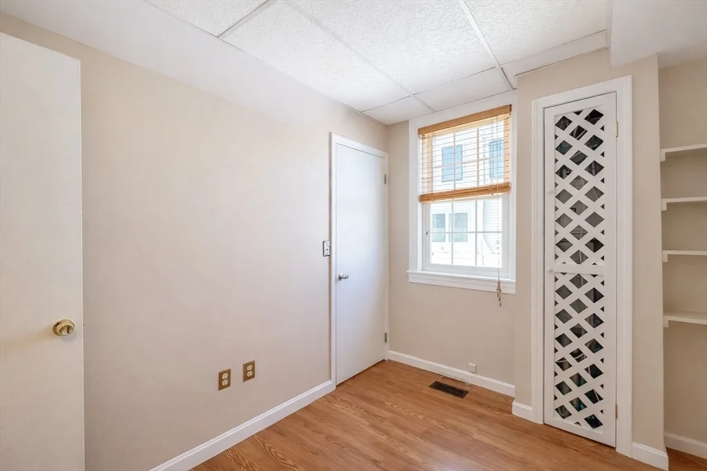 1 bed, 1 bath apartment for rent at 100 Water St Unit 0, Newburyport — photo 20 of 26