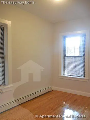 2 bed, 1 bath apartment for rent at 100 Willow St Unit 1, Inman Square — photo 3 of 7