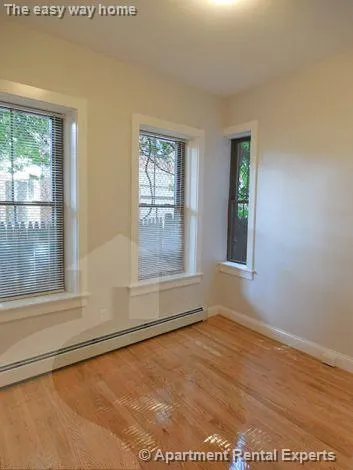 2 bed, 1 bath apartment for rent at 100 Willow St Unit 1, Inman Square — photo 4 of 7