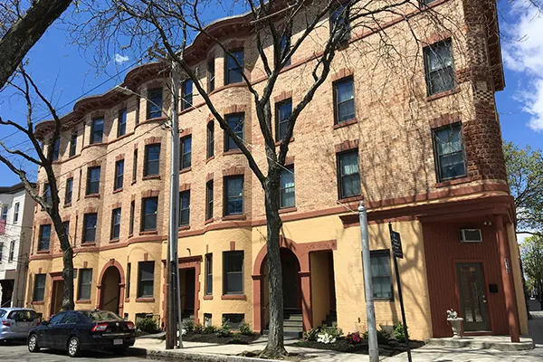 2 bed, 1 bath apartment for rent at 100 Willow St Unit 1, Wellington-Harrington — photo 10 of 11