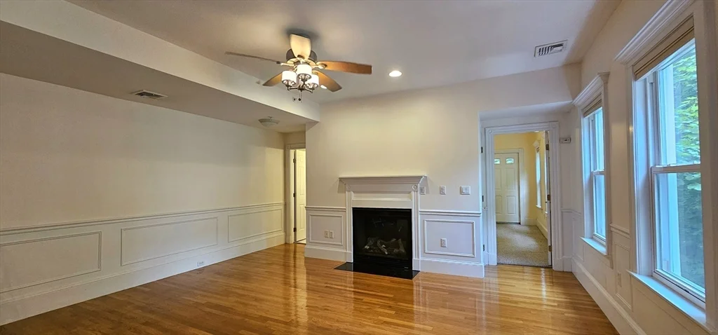 2 bed, 1 bath apartment for rent at 100 Woodstock St Unit 2, Teele Square — photo 3 of 13
