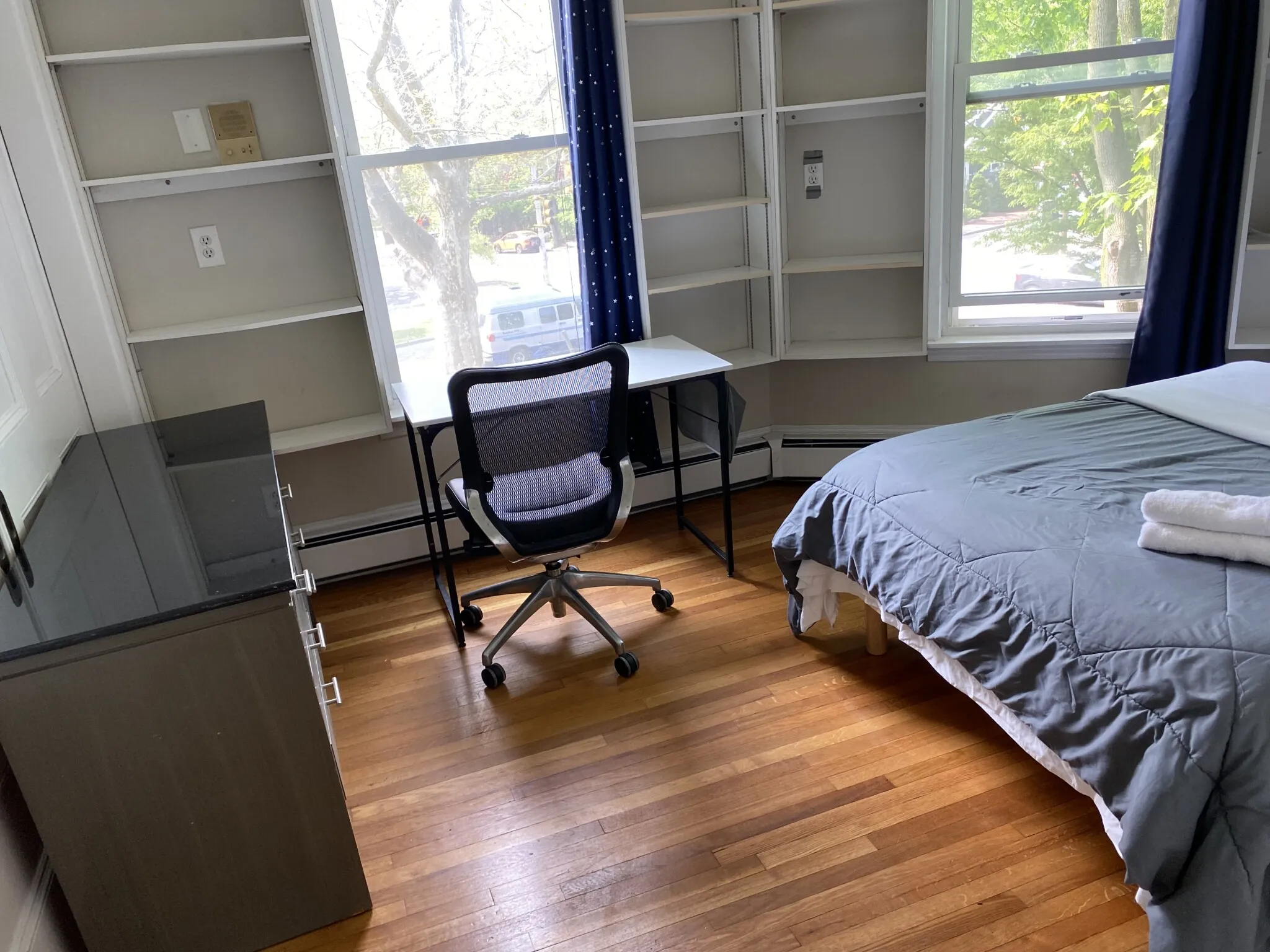 8+ bed, 3.5 bath apartment for rent at 1000 Memorial Dr Unit 2f, West Cambridge — photo 7 of 14