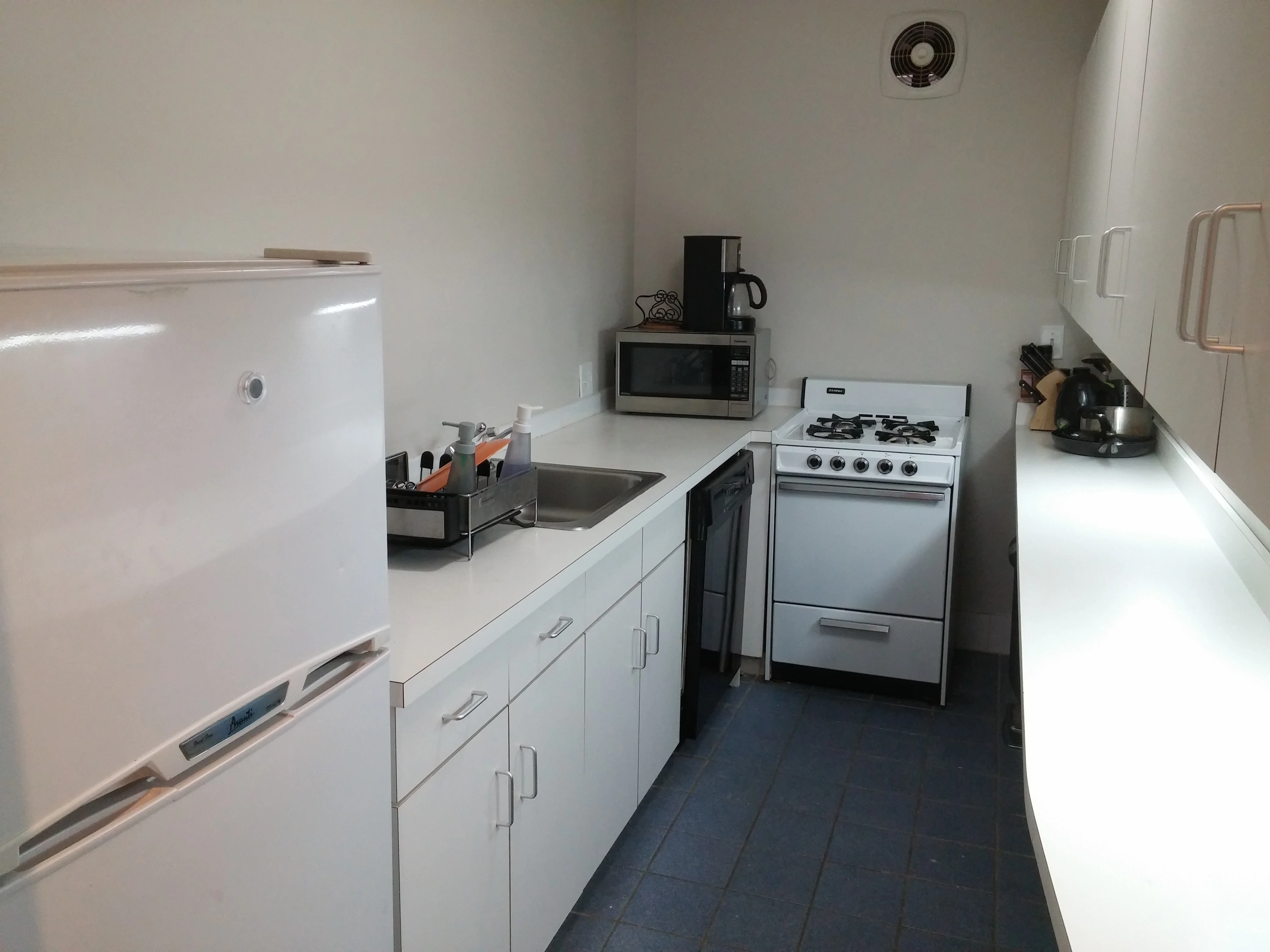 2 bed, 1 bath apartment for rent at 1000 Memorial Dr Unit 2R, West Cambridge — photo 5 of 6