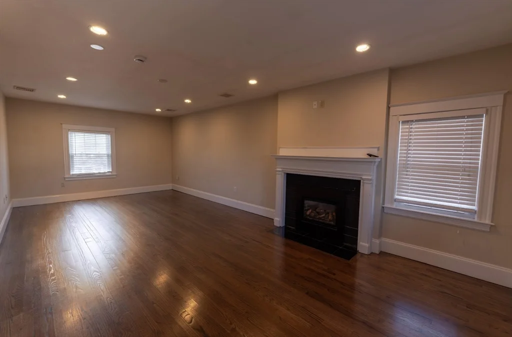 4 bed, 2 bath apartment for rent at 1000 South St, Roslindale — photo 14 of 22