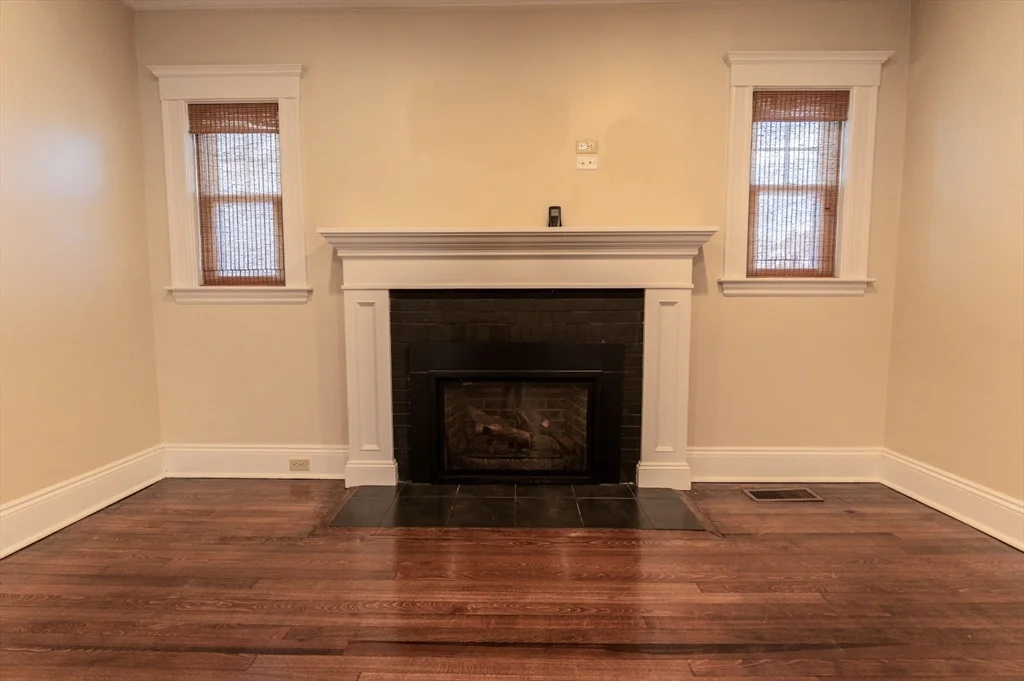 4 bed, 2 bath apartment for rent at 1000 South St, Roslindale — photo 6 of 22