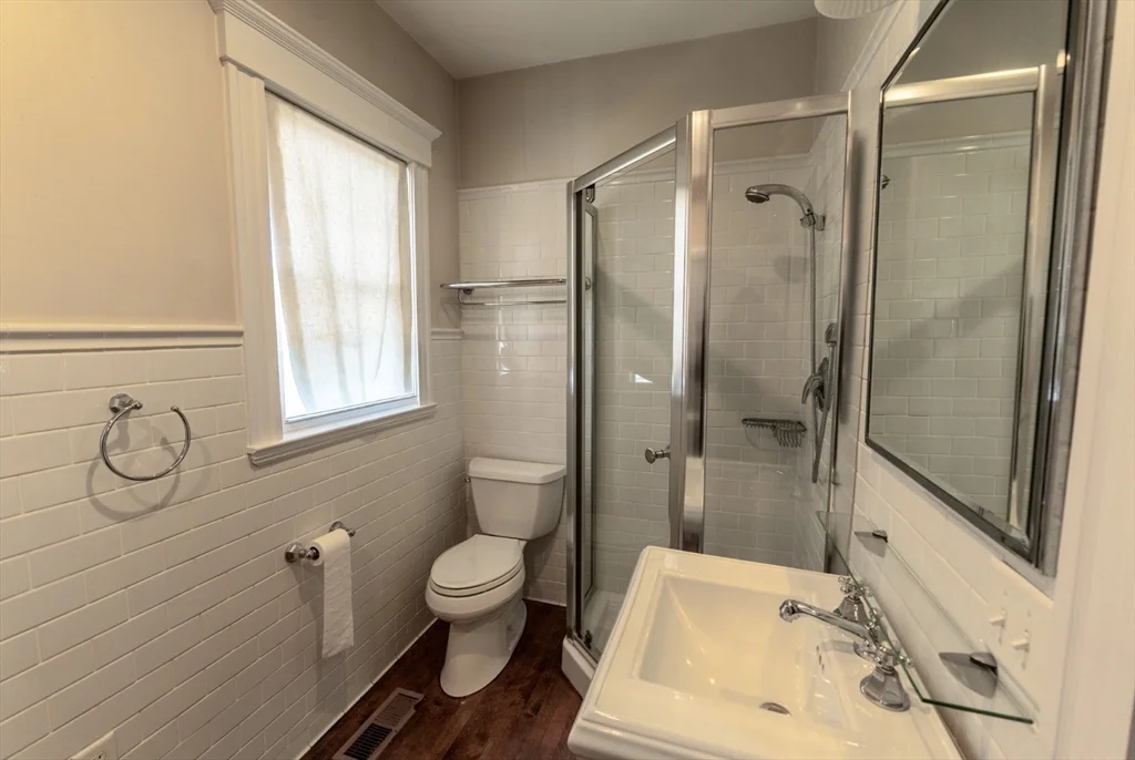 4 bed, 2 bath apartment for rent at 1000 South St, Roslindale — photo 12 of 22